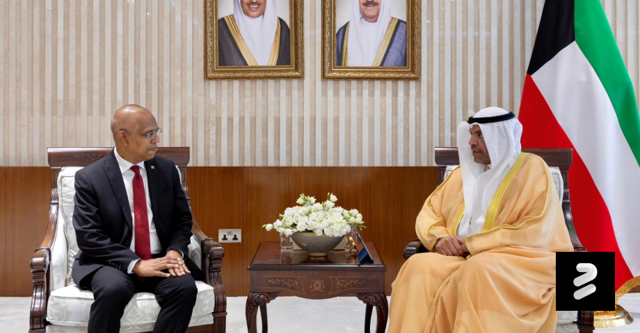 ކުވެއިތަށް ކަނޑައެޅި ނޮން-ރެޒިޑެންޓު ސަފީރު ސަރީރު، ފަތްކޮޅު އަރުވައިފި