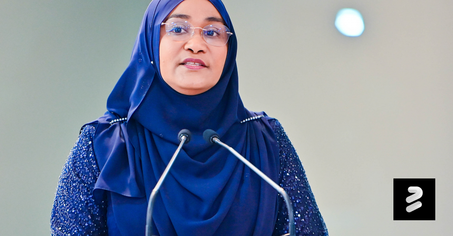 ރަސްމީ ދަތުރުފުޅެއްގައި ފަސްޓްލޭޑީ ދުބާއީއަށް